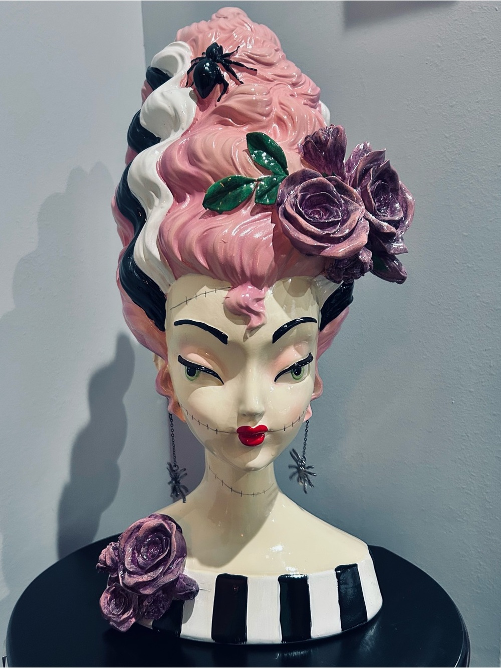 NIB Bella Luxx/December Diamonds Bride of Frankenstein Bust
